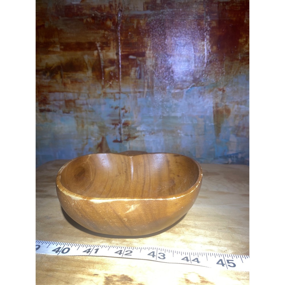 Vintage Hand Carved Wooden Apple Shaped Bowl Made in Philippines Mid Century MCM - Picture 2 of 3